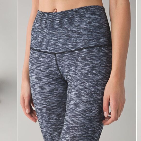 Lululemon Wunder Under Pant *Stirrup in Dramatic Static White Black / Black - Picture 4 of 16